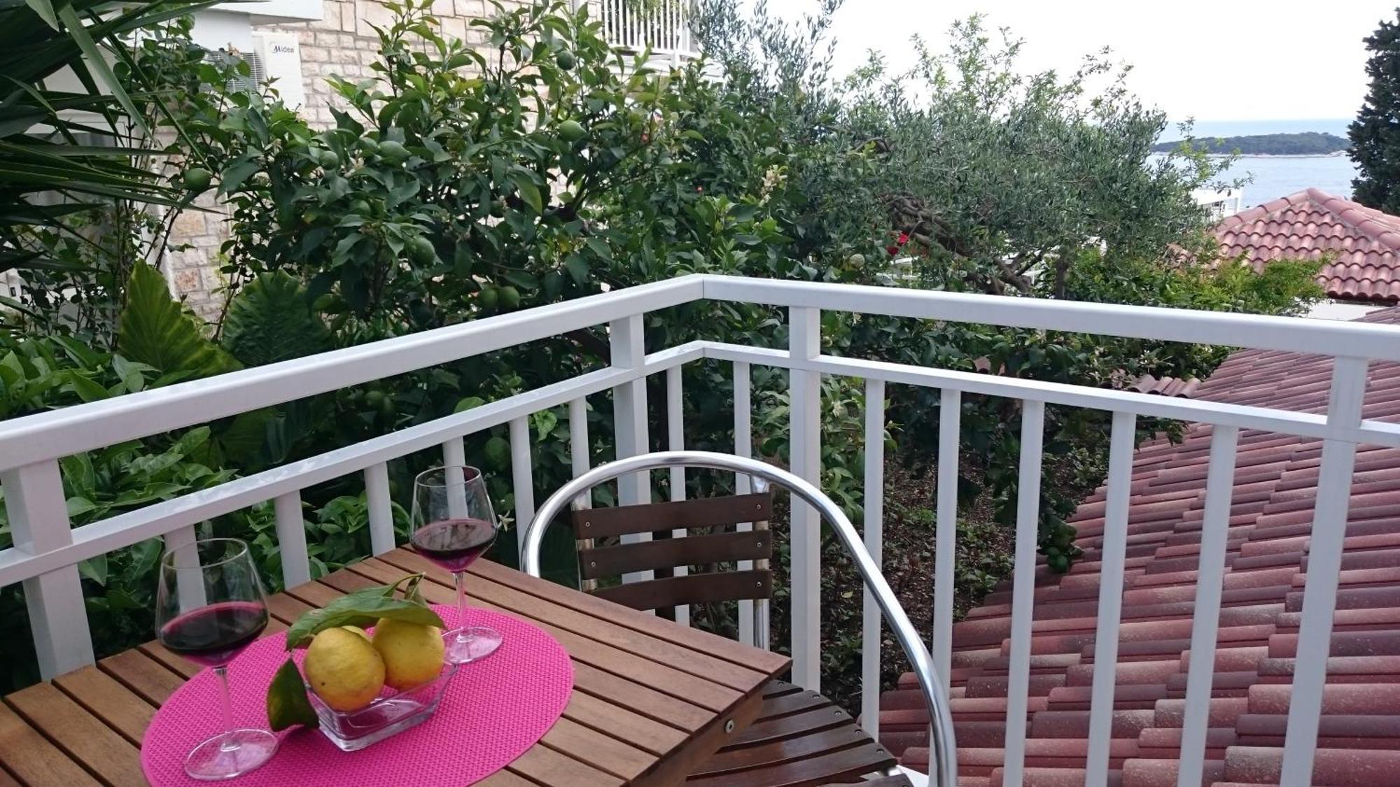 Apartments Mare Hvar Town Room photo