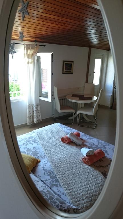 Apartments Mare Hvar Town Exterior photo