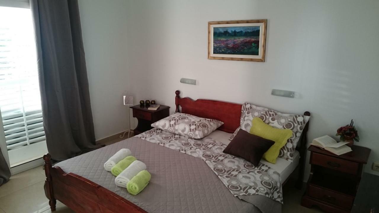 Apartments Mare Hvar Town Exterior photo