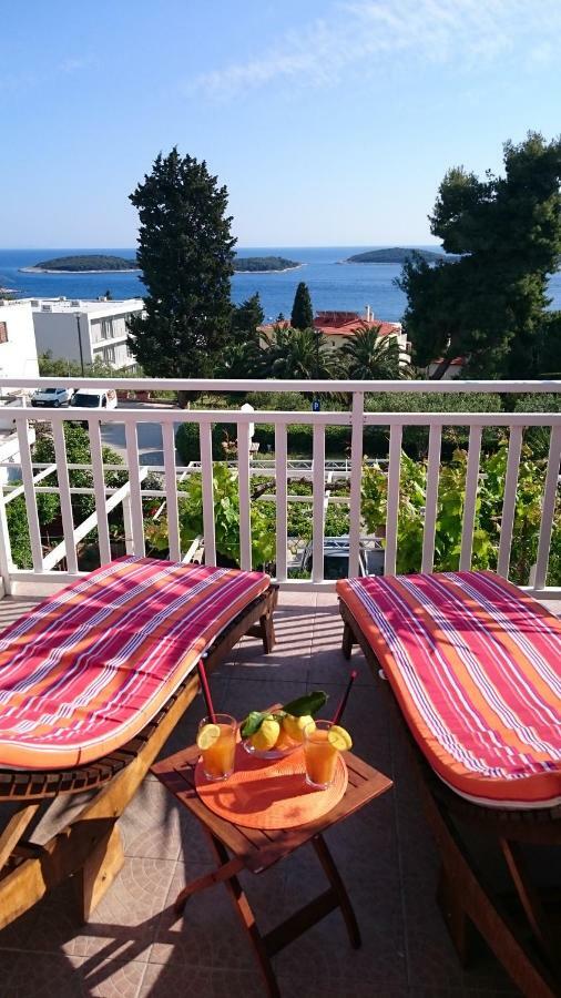 Apartments Mare Hvar Town Exterior photo